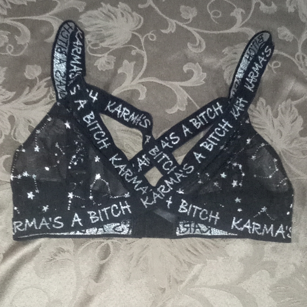 WOMEN'S BRA AND PANTIES SET